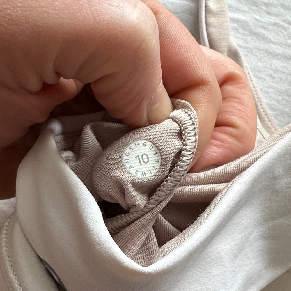 Lululemon Racerback Sports Bra - Picture 8 of 8